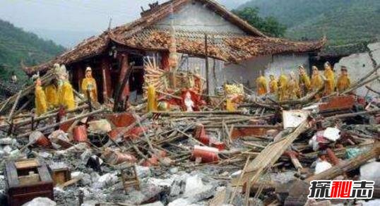 揭秘汶川地震诡异佛像之谜，寺庙都坍塌佛像却屹立不倒