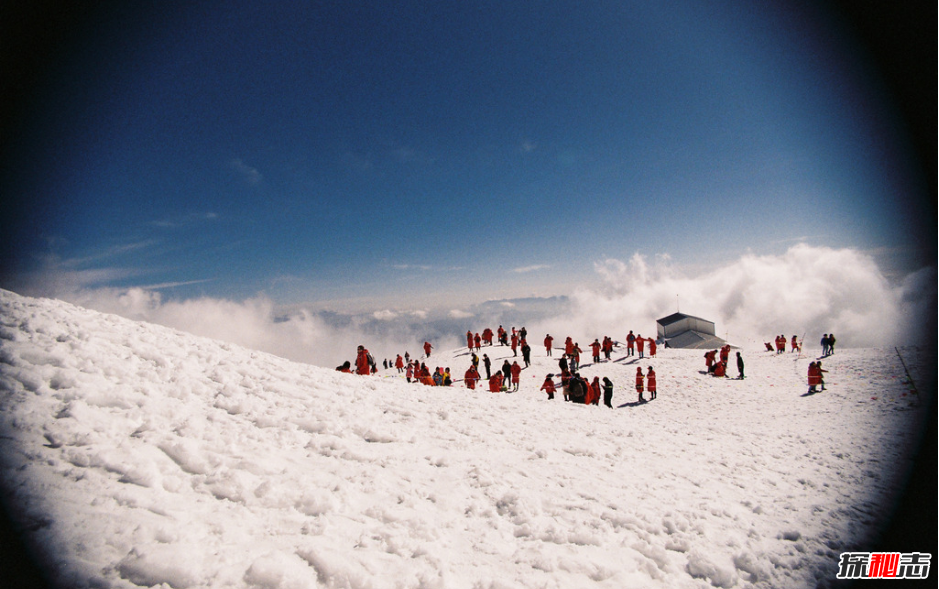 玉龙雪山为何无人登顶？15年无人登顶(当地人抵触)