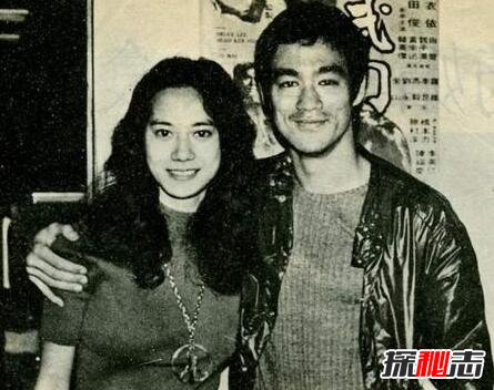 功夫巨星李小龙，李小龙死在她的床上