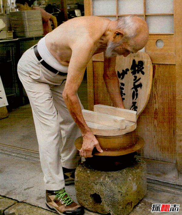 日本86岁老人煮饭60年,虔诚手艺绽放米饭价值(限量供应)